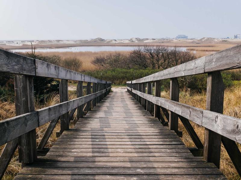 日本胶囊旅馆<br>mdttiro.cn 空间折叠术